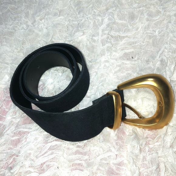 Emmanuel leather belt with large gold metal buckle- 34” with buckle- like new - Picture 8 of 11